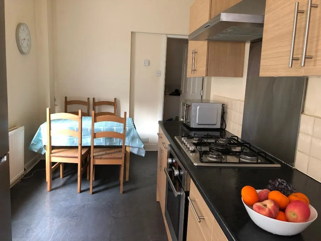 Albion Road, Fallowfield, M14, photo 11
