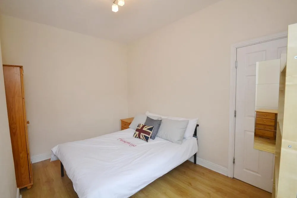 Albion Road, Fallowfield, M14, photo 4