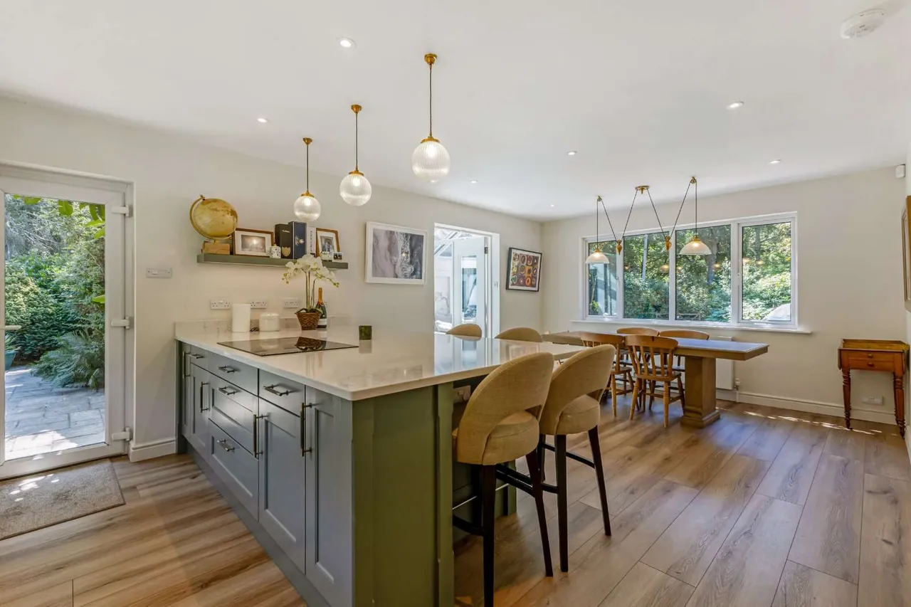 Moonhills Lane, Beaulieu, Brockenhurst, Hampshire, SO42 7YW, photo 7