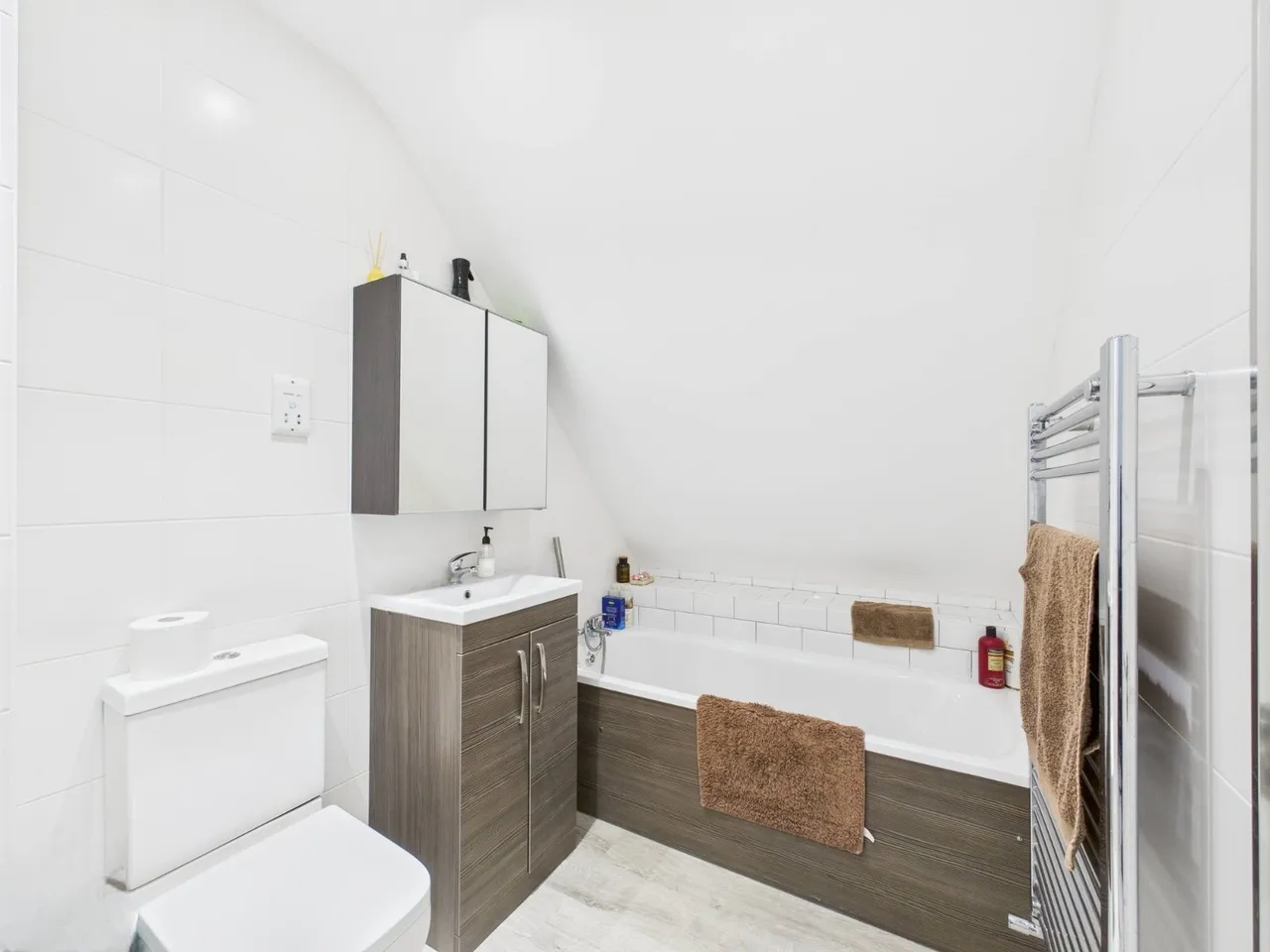 Church Road, Ashford, TW15, photo 13