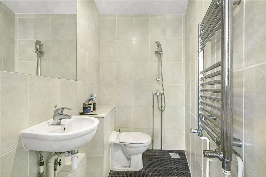 Bollo Lane, London, W4, photo 10