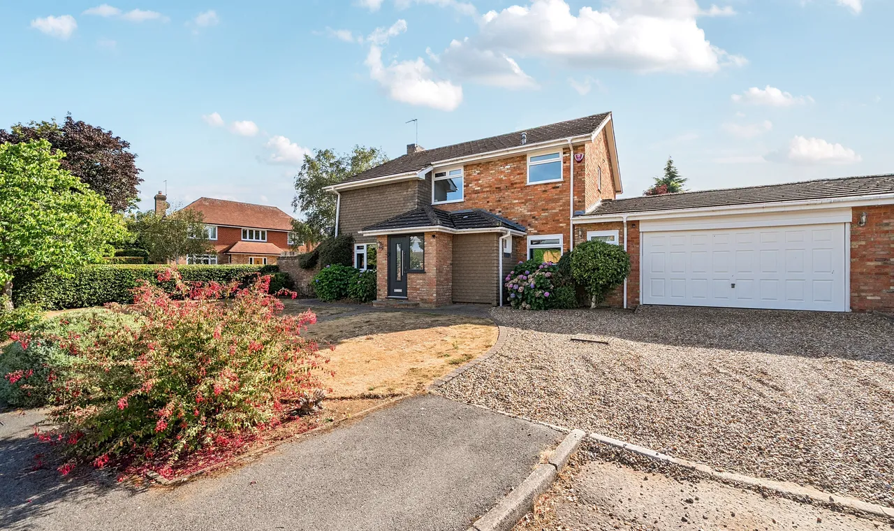 4 bed house for sale — Netherfield Road, Harpenden, AL5