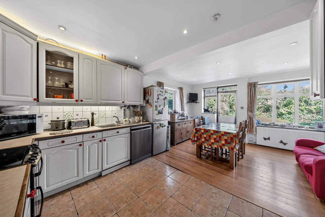 Cranbourne Road, Northwood, HA6, photo 6