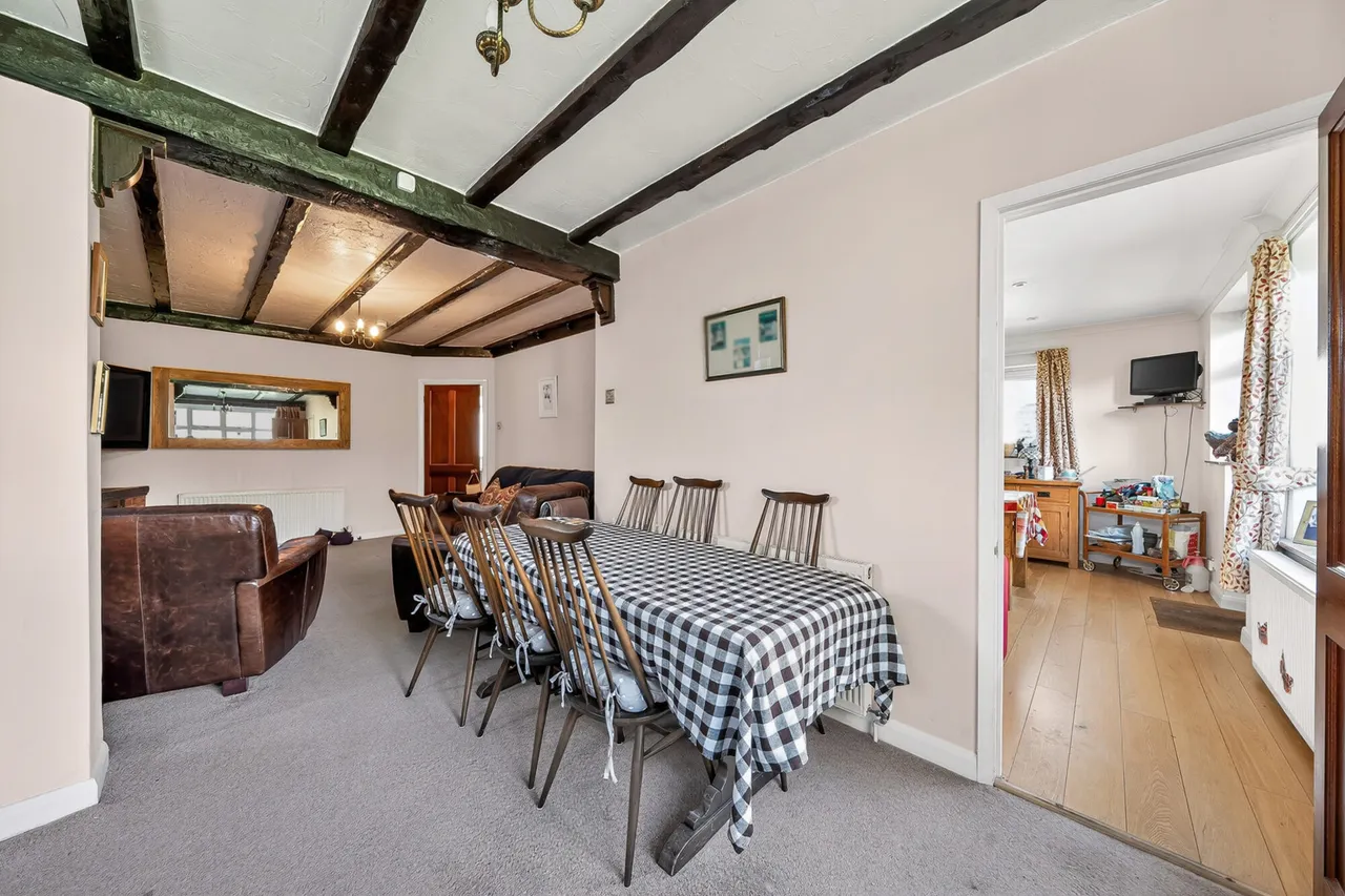 Cranbourne Road, Northwood, HA6, photo 18
