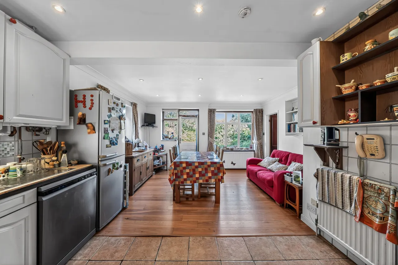 Cranbourne Road, Northwood, HA6, photo 17