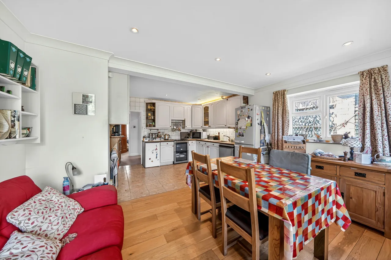 Cranbourne Road, Northwood, HA6, photo 15