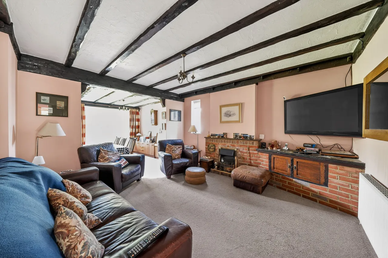 Cranbourne Road, Northwood, HA6, photo 2