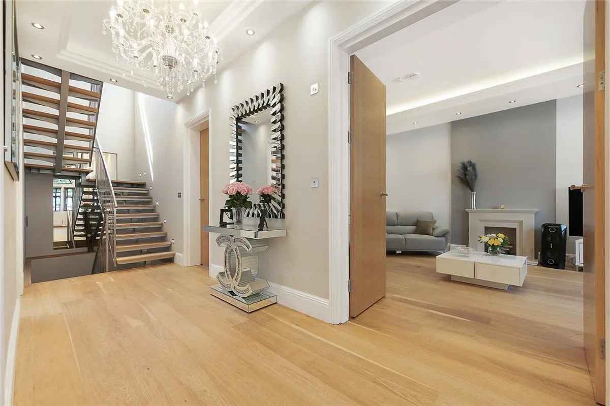 Fulham Palace Road, London, SW6, photo 22
