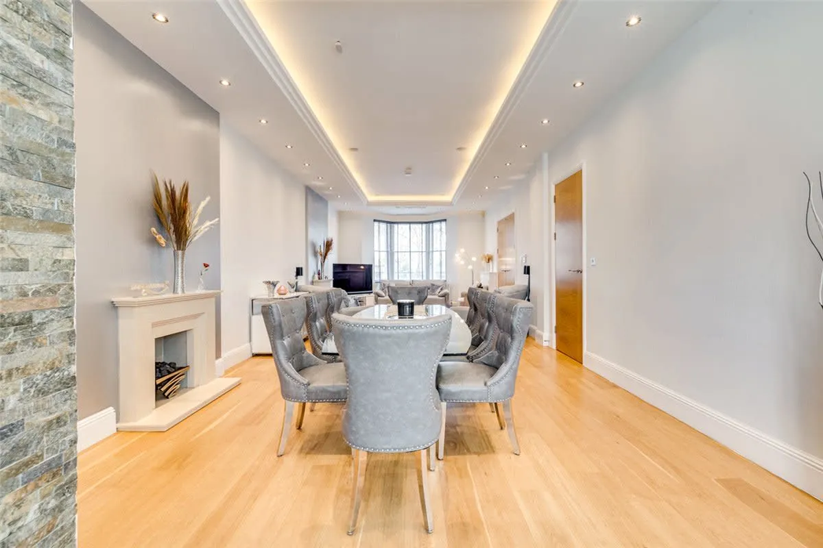 Fulham Palace Road, London, SW6, photo 13