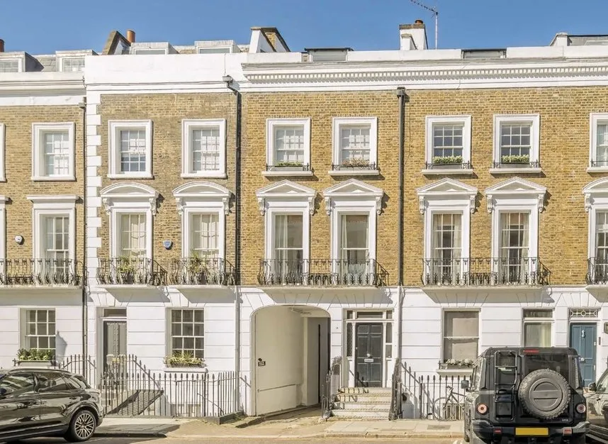 3 bed flat for sale — Halsey Street, Chelsea, SW3