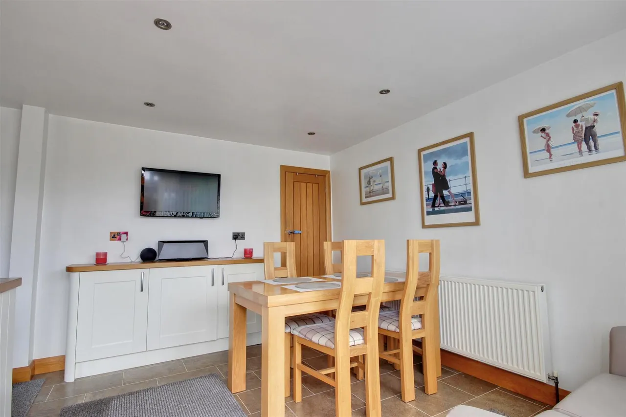 Compass Road, Hull, photo 15