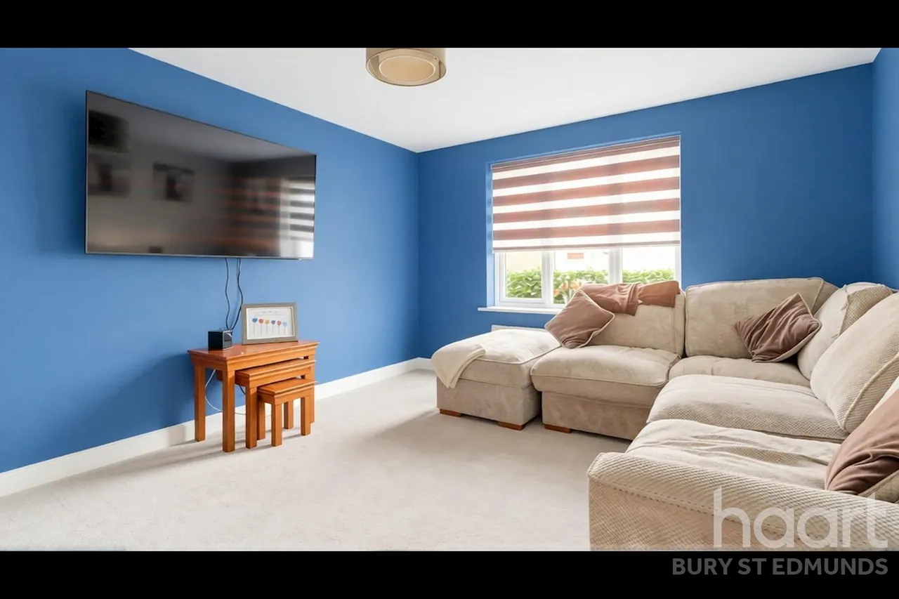 St Edmunds Drive, Elmswell, IP30, photo 5
