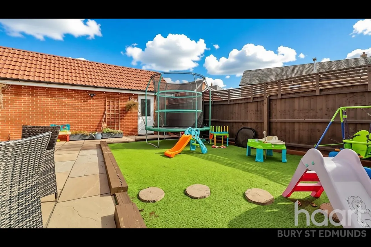 St Edmunds Drive, Elmswell, IP30, photo 14
