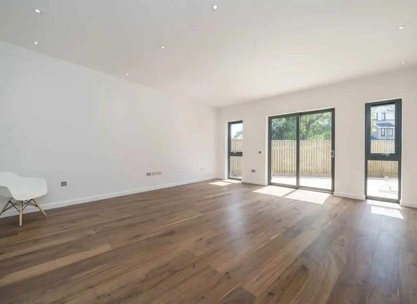 Gunnersbury Mews, Chiswick, W4, photo 2