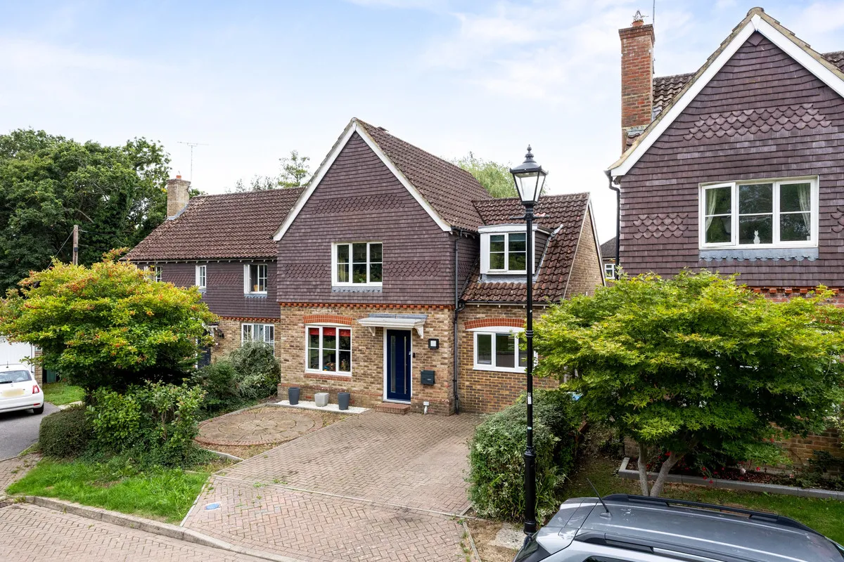 4 bed property for sale, Turnpike Way, Ashington, RH20