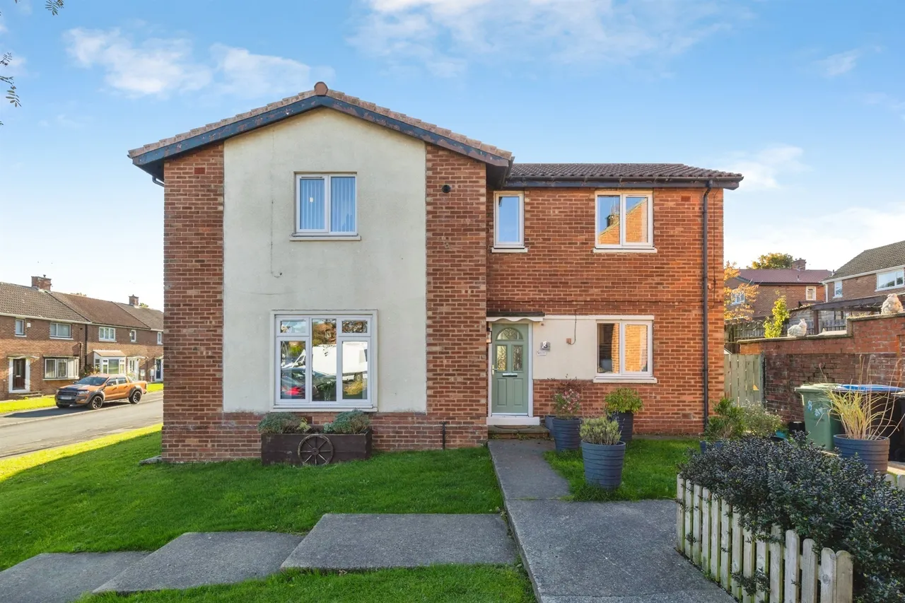 3 bed house for sale, Gilbert Road, Peterlee, SR8