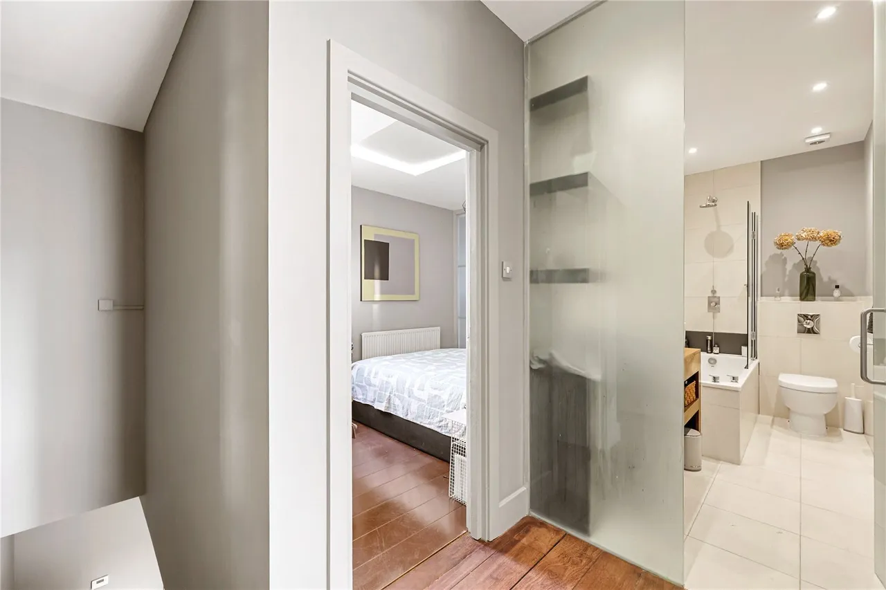 Goswell Road, London, EC1V, photo 11
