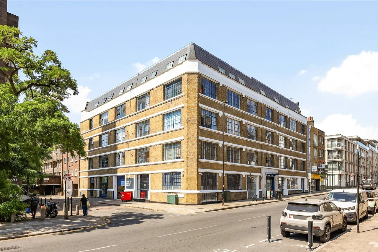 Goswell Road, London, EC1V, photo 3