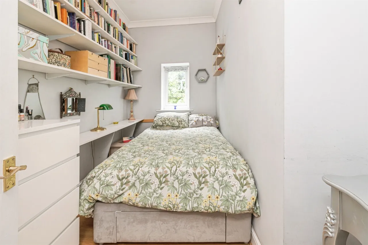 Wood Terrace, Primrose Hill, HD4, photo 5