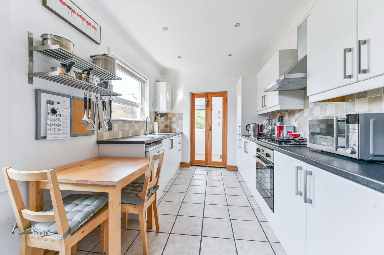 30 Ecclesbourne Road, Thornton Heath, photo 5