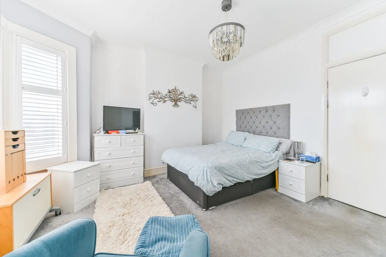 30 Ecclesbourne Road, Thornton Heath, photo 10