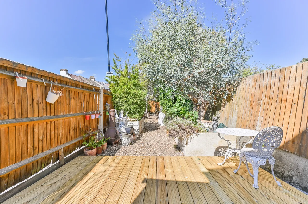 30 Ecclesbourne Road, Thornton Heath, photo 8