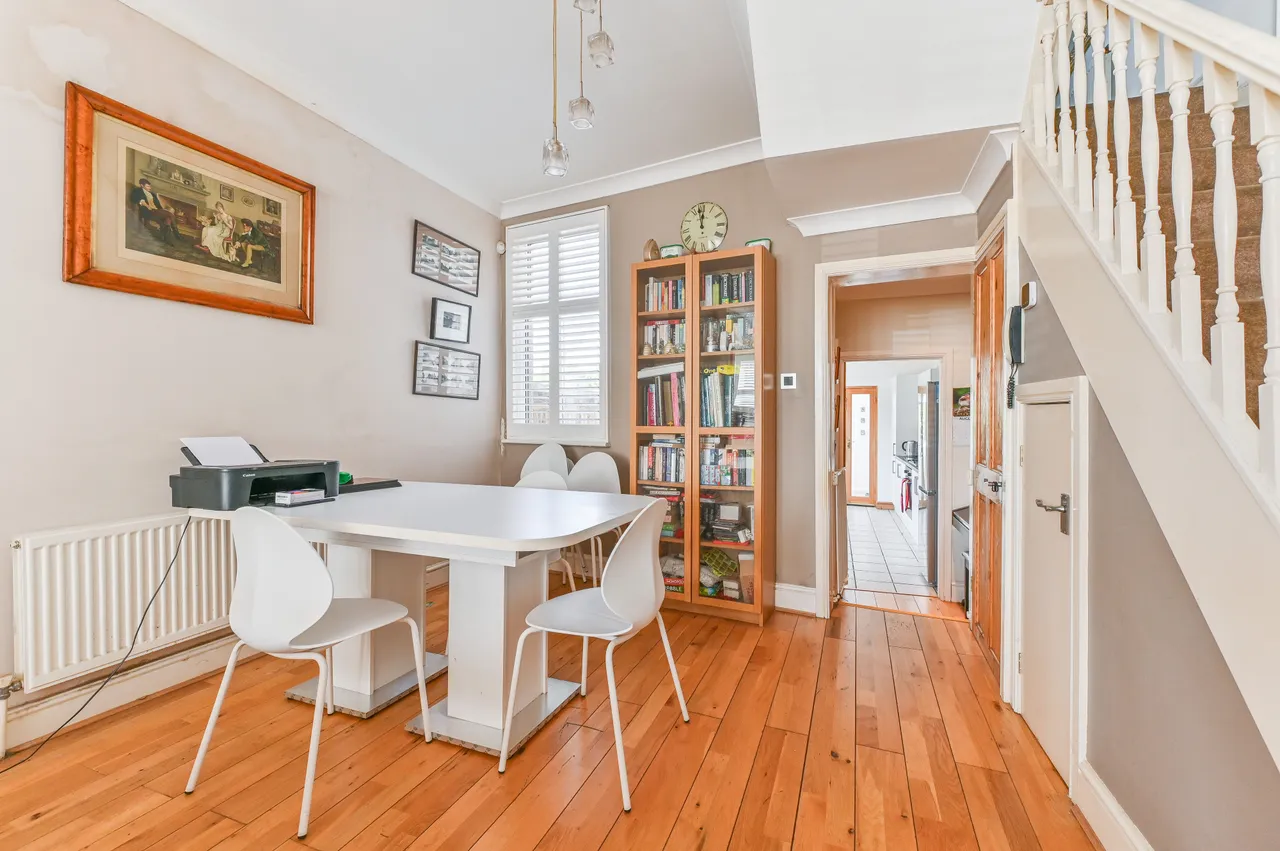 30 Ecclesbourne Road, Thornton Heath, photo 4