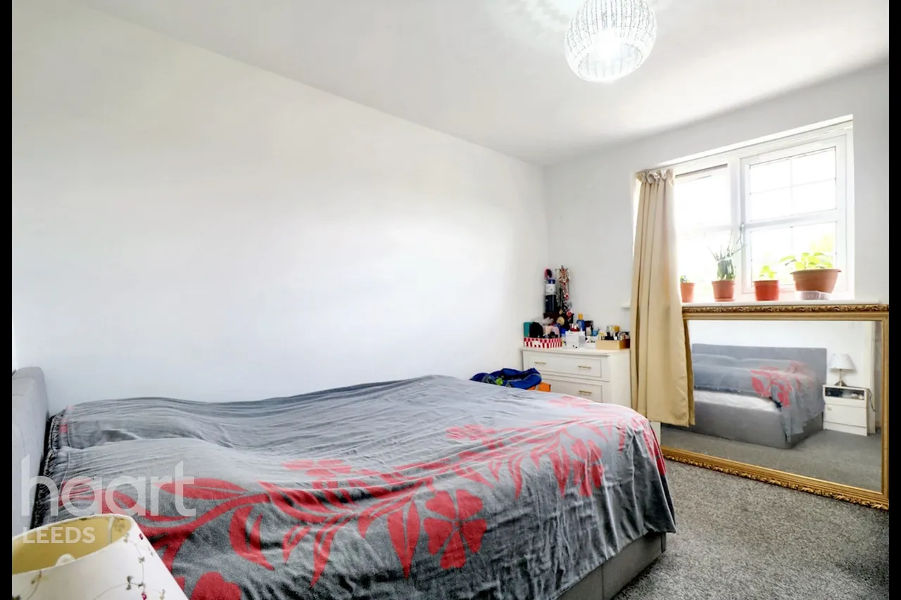 Farnley Crescent, Leeds, LS12, photo 7