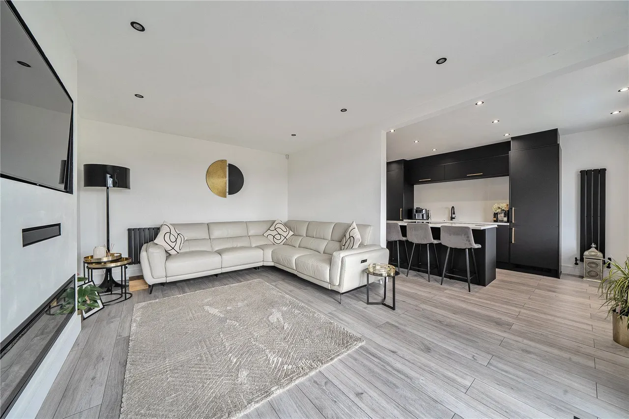 Stamford Drive, Woodhouses, M35, photo 9