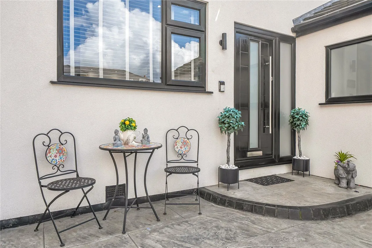 Stamford Drive, Woodhouses, M35, photo 25