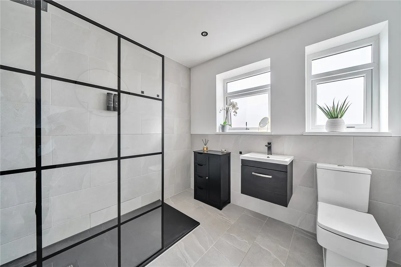 Stamford Drive, Woodhouses, M35, photo 19