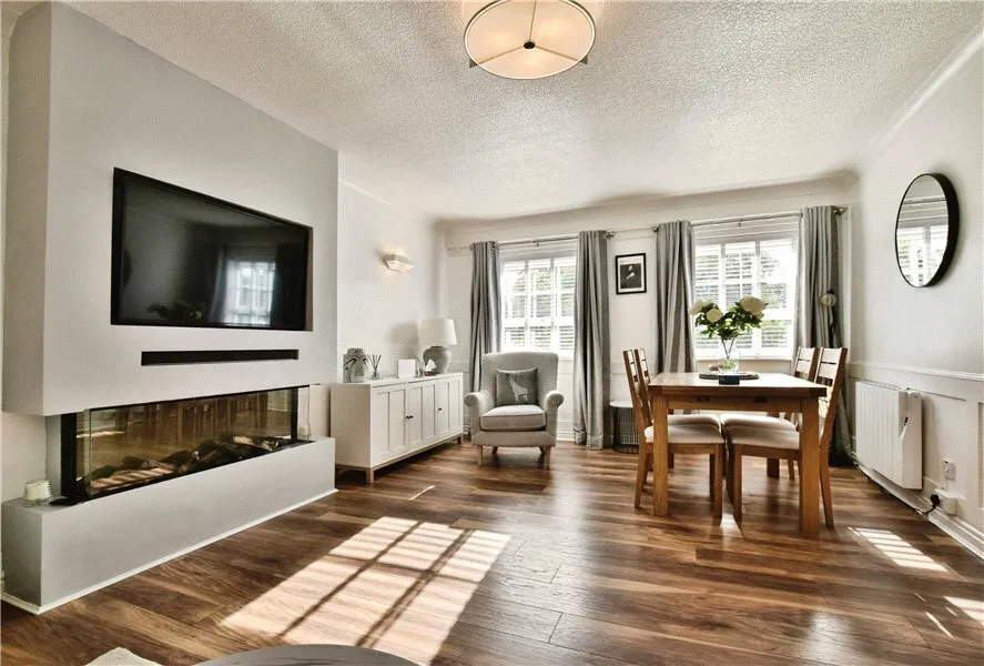 2 bed flat for sale — Schools Hill, Cheadle, Greater Manchester, SK8