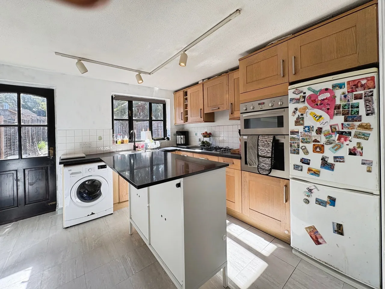 Coney Grange, Warfield, RG42, photo 4