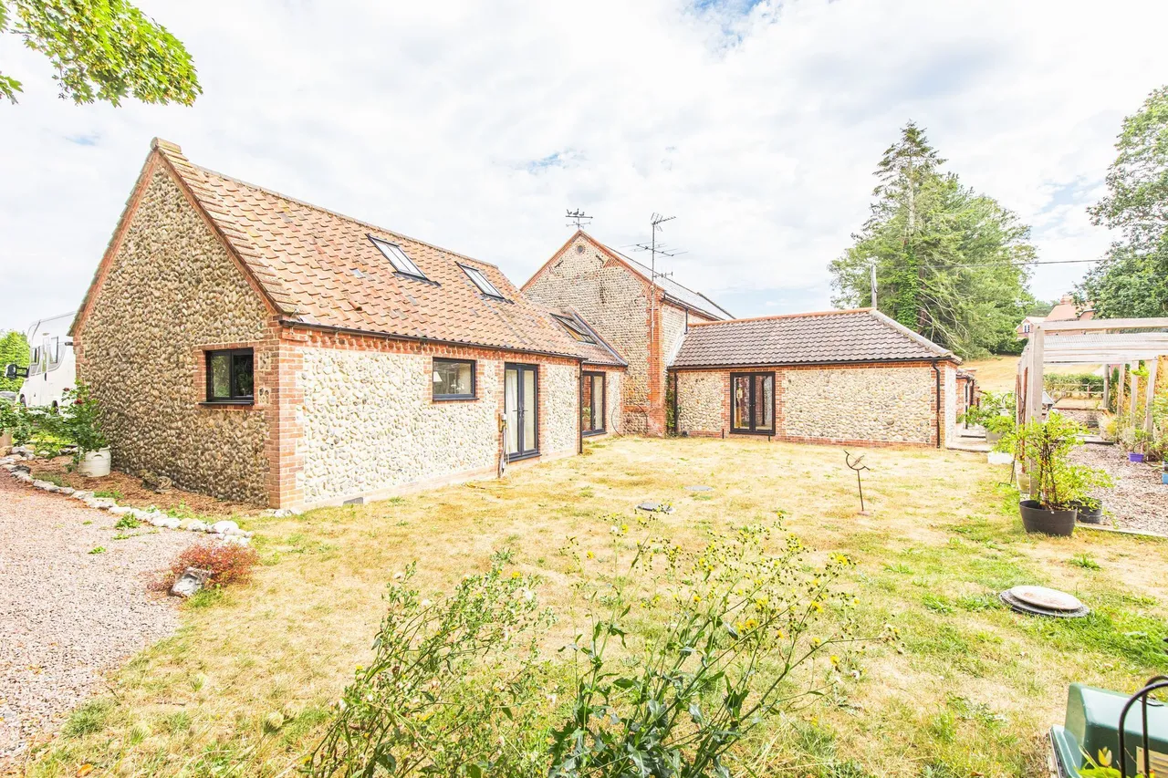 Characterful Barn Conversion in Felbrigg, photo 25