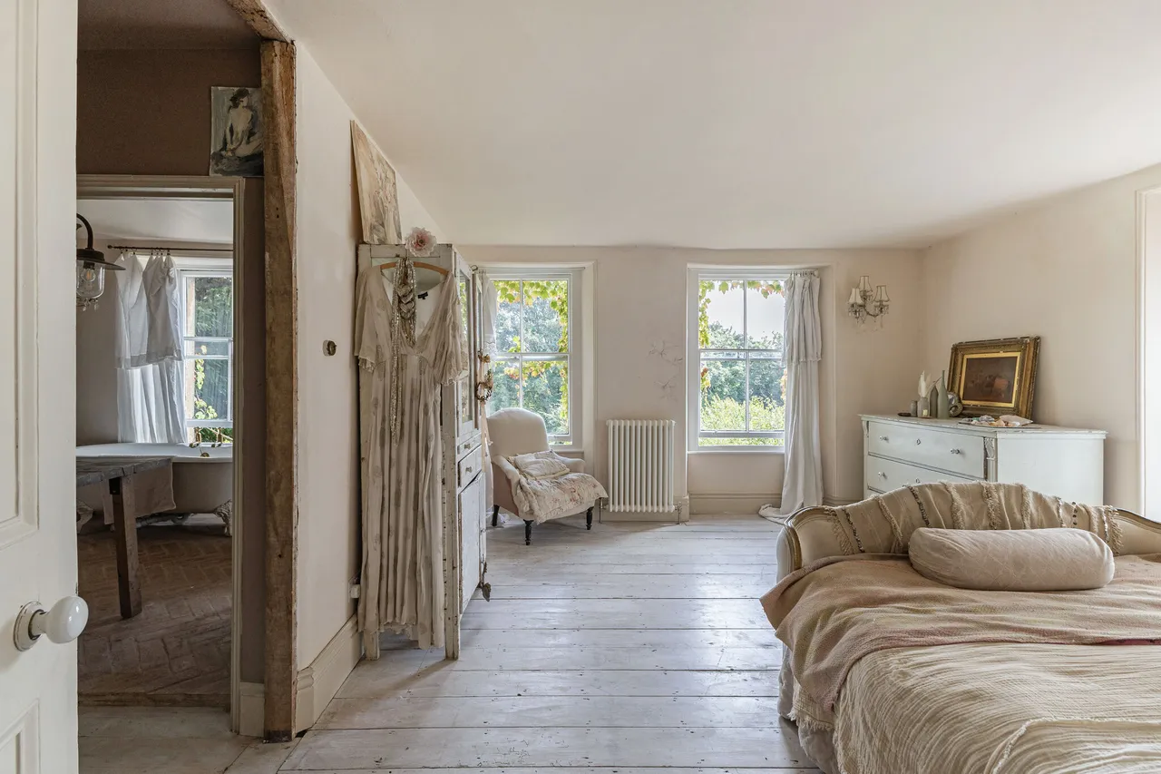 Commercial Road, Chalford Hill, GL6, photo 10
