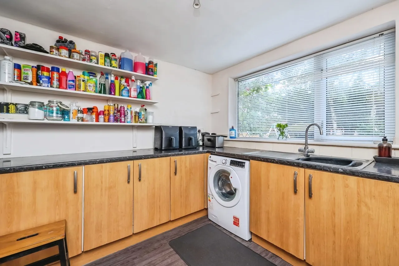 Milldale Close, Clifton, Nottingham, NG11, photo 10