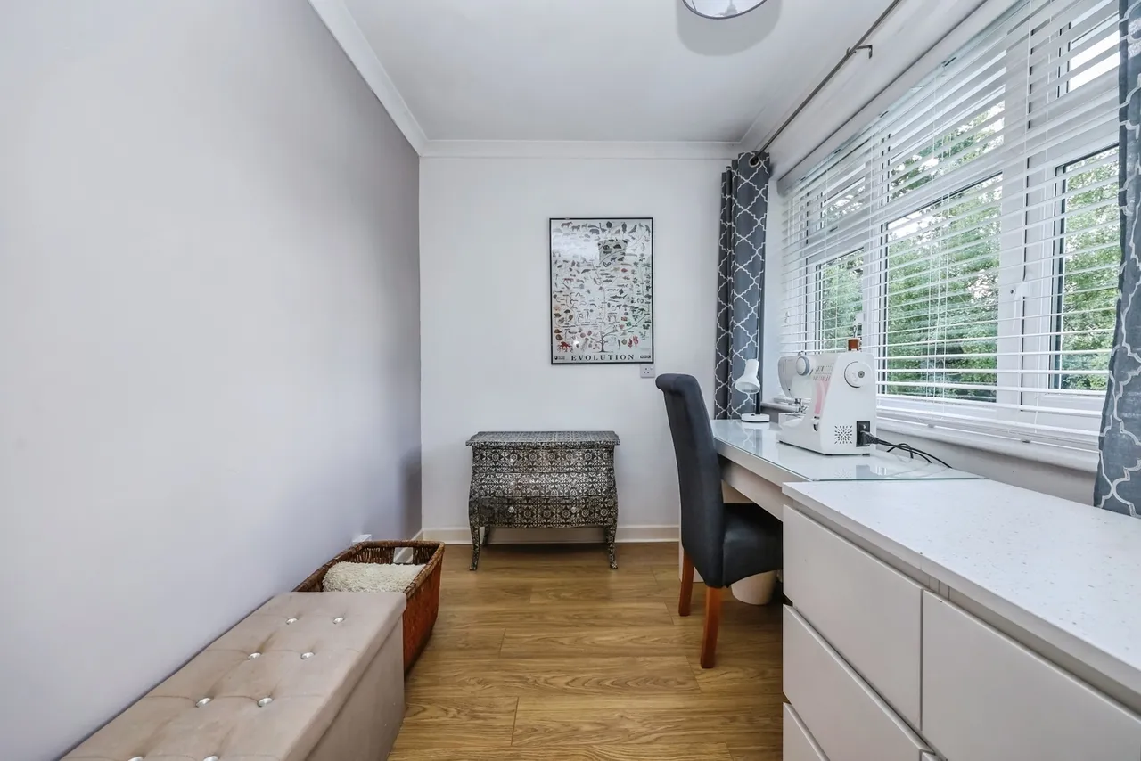 Milldale Close, Clifton, Nottingham, NG11, photo 20