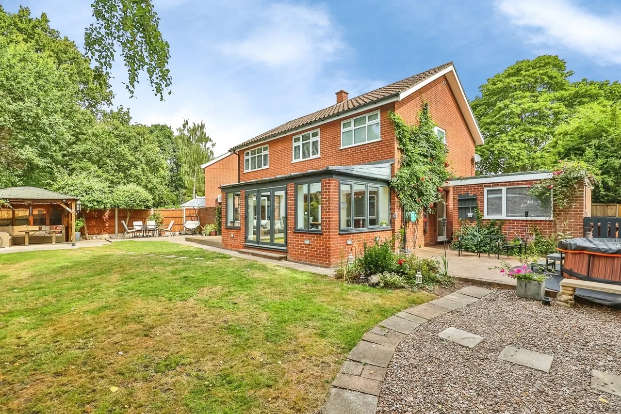 Milldale Close, Clifton, Nottingham, NG11, photo 26