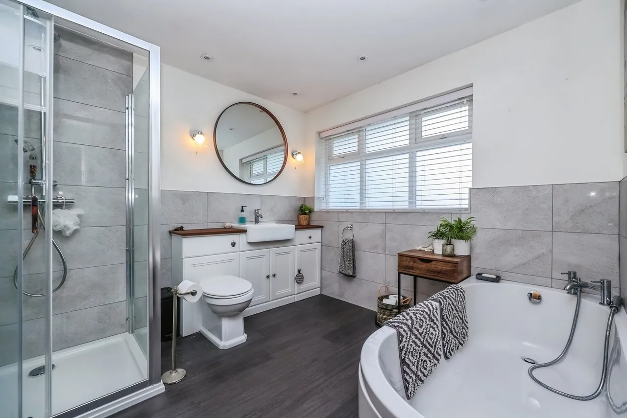 Milldale Close, Clifton, Nottingham, NG11, photo 21
