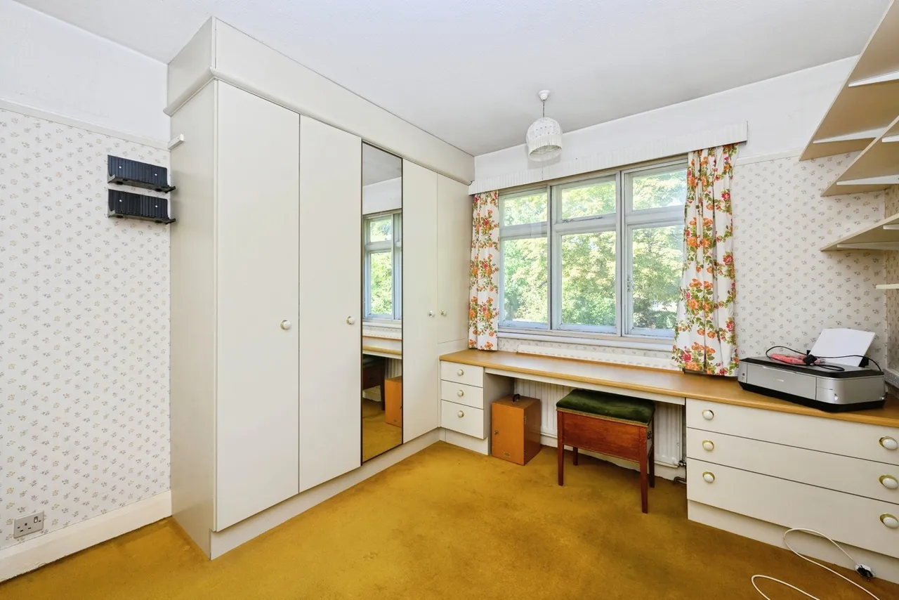 Broadhurst Gardens, Reigate, RH2, photo 9