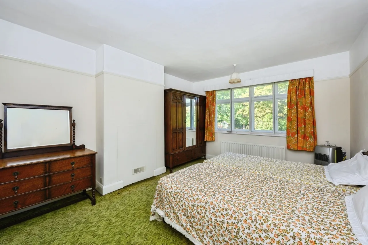 Broadhurst Gardens, Reigate, RH2, photo 12