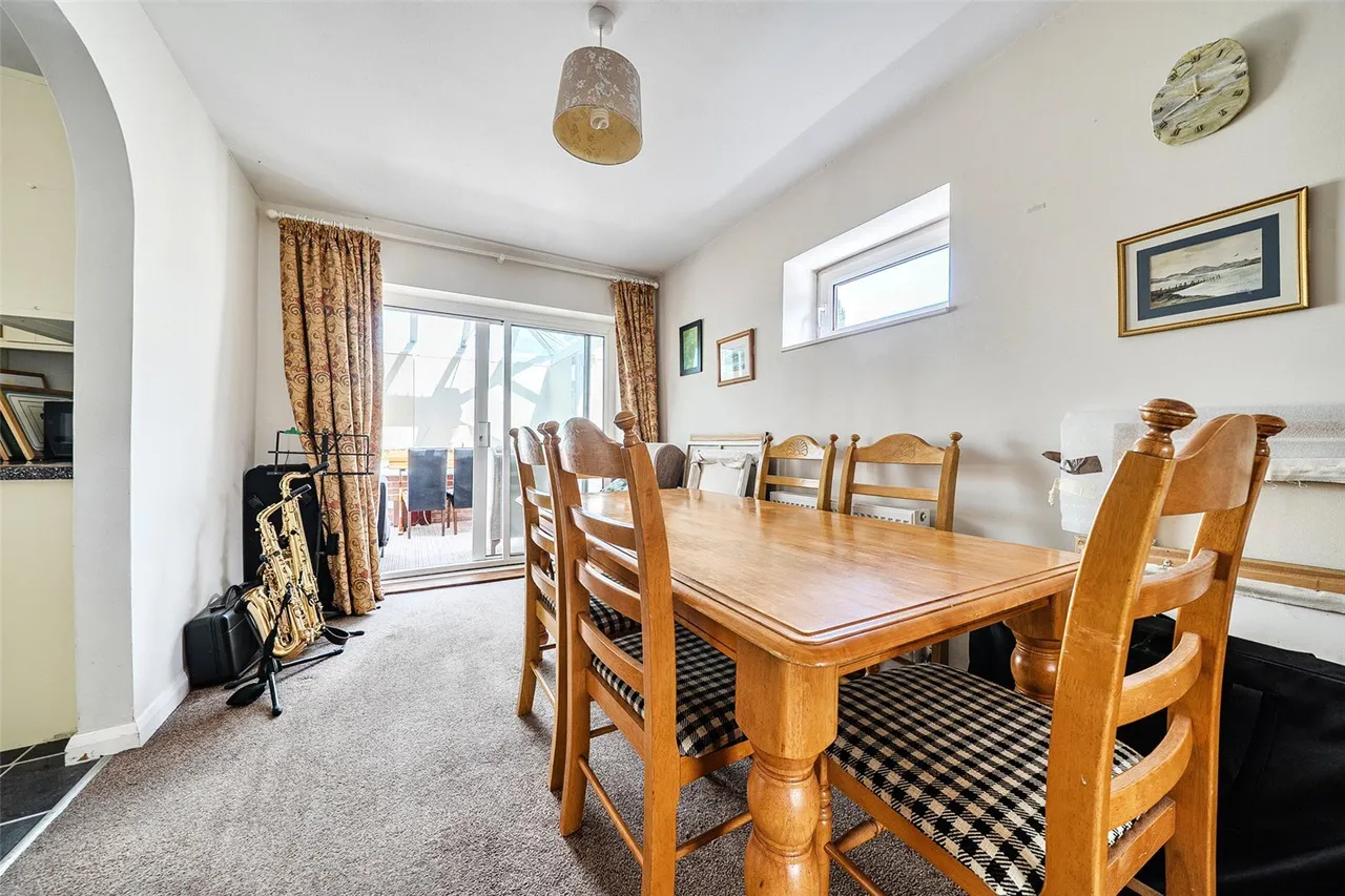 Laburnum Drive, Cherry Willingham, Lincoln, Lincolnshire, LN3, photo 7