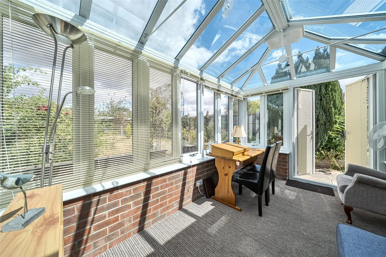 Laburnum Drive, Cherry Willingham, Lincoln, Lincolnshire, LN3, photo 17