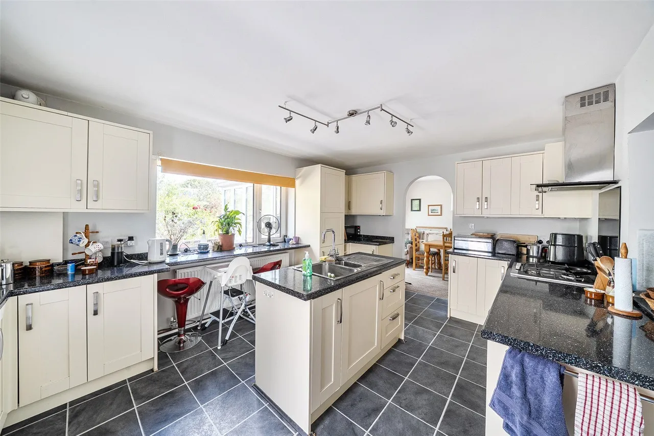 Laburnum Drive, Cherry Willingham, Lincoln, Lincolnshire, LN3, photo 4