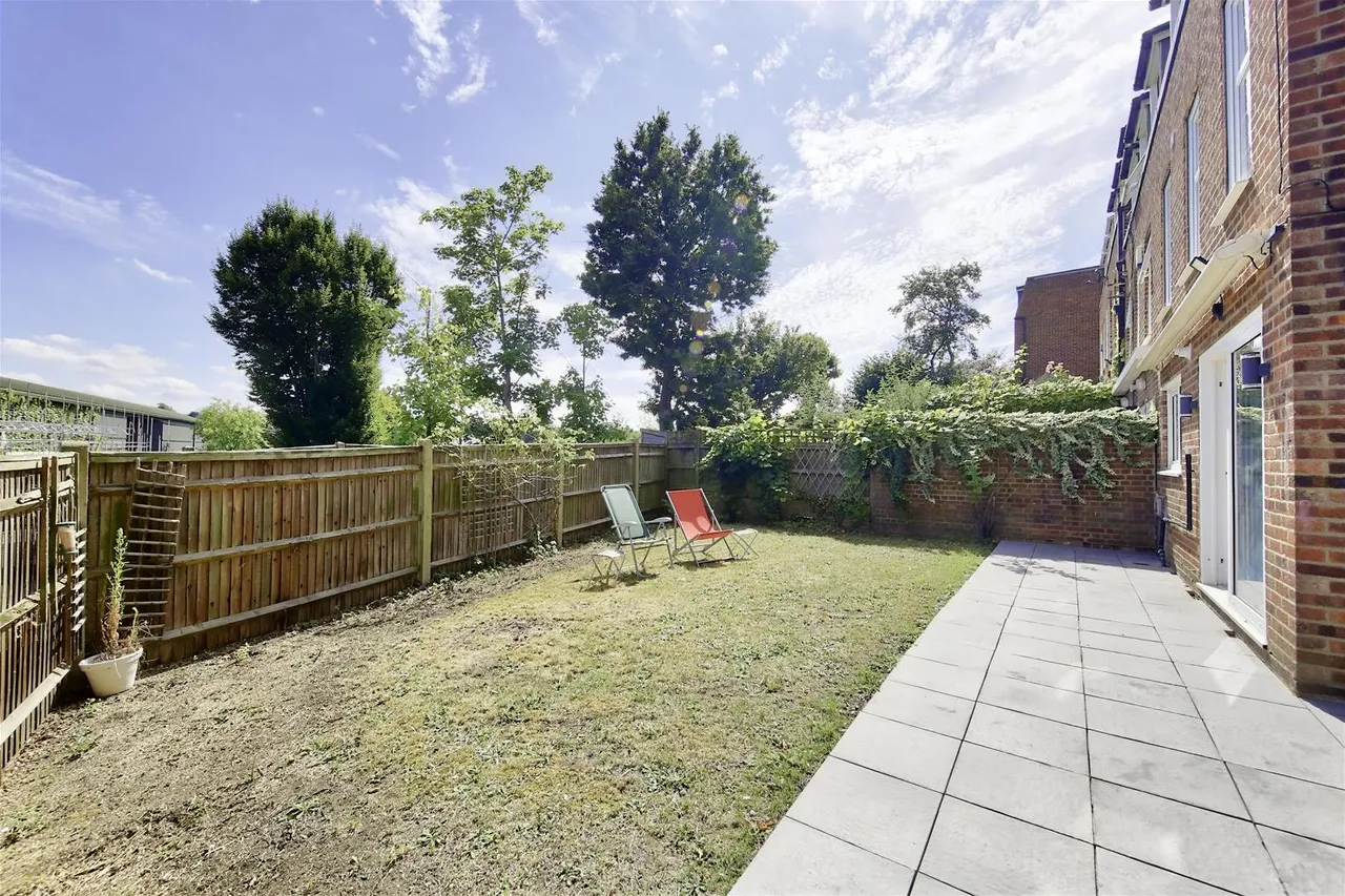 Newstead Way, London SW19 5HR, photo 4