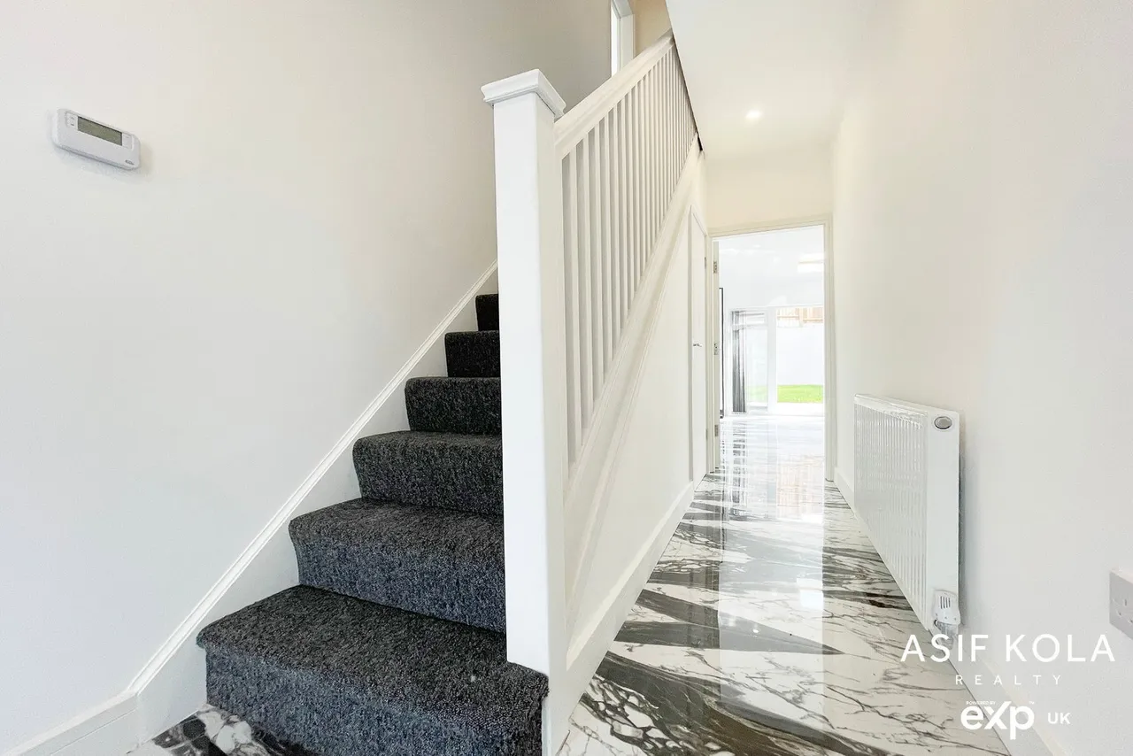 Horseley Road, Tipton, Sandwell, West Midlands, DY4 7NQ, photo 4