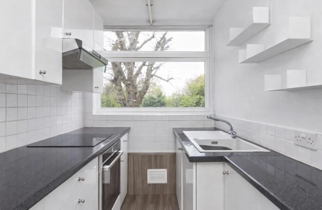 Southwood Lawn Road, London, N6, photo 4