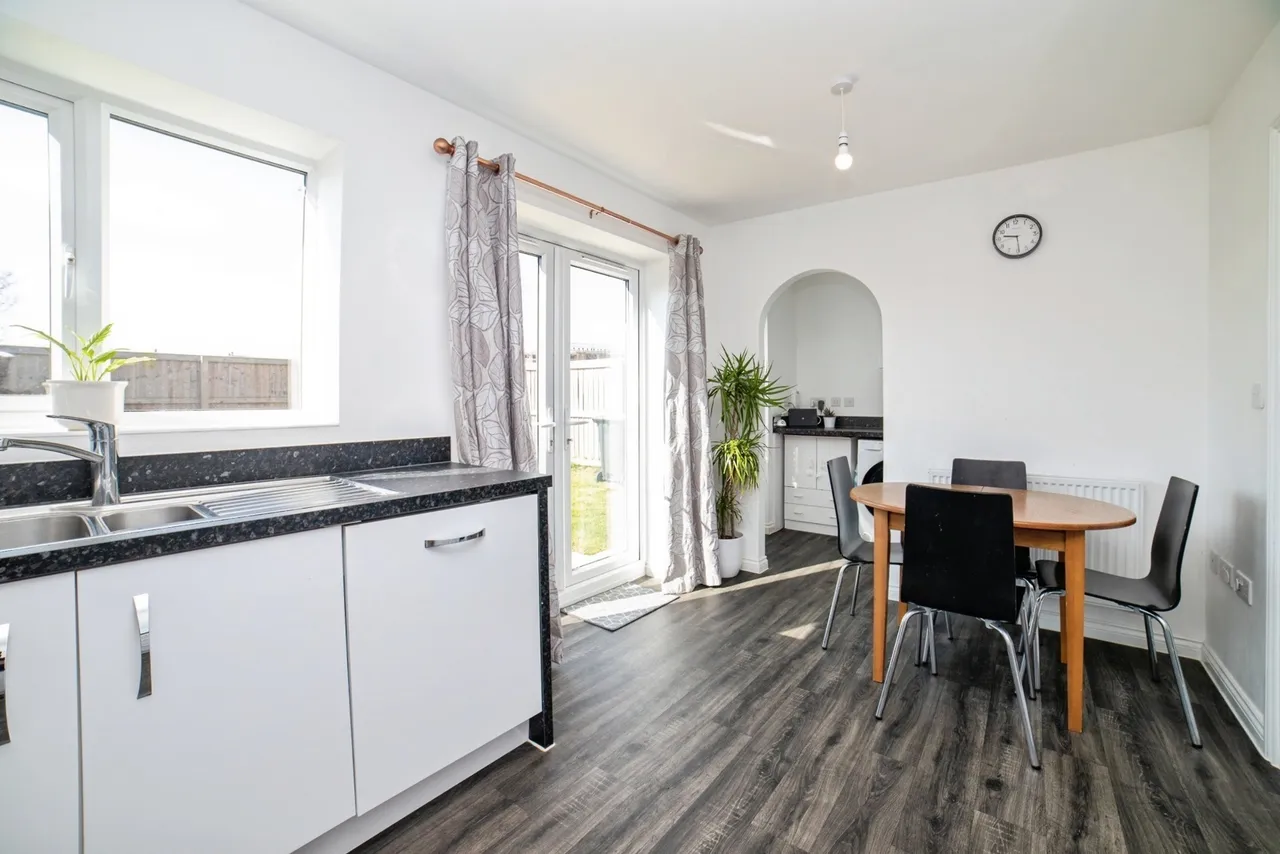 Red Fox Avenue, Stanton Hill, Sutton-in-Ashfield, Nottinghamshire, NG17, photo 6