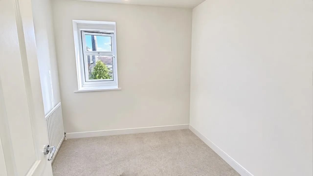 Hutchinson Road, Yate, BS37, photo 11