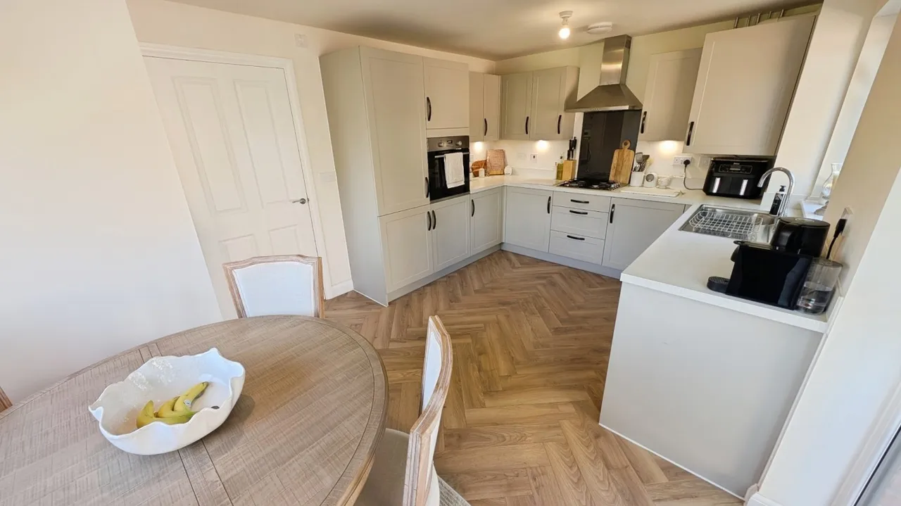 Hutchinson Road, Yate, BS37, photo 15